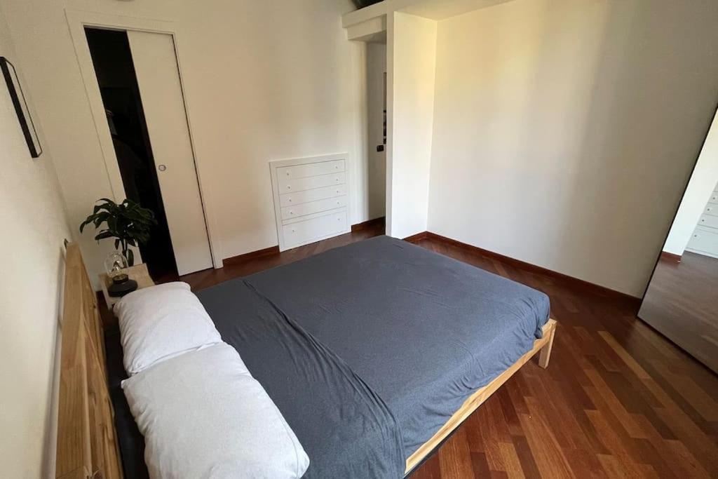 "Iris" Milano Lunigiana In Stazione Centrale Apartment Ngoại thất bức ảnh